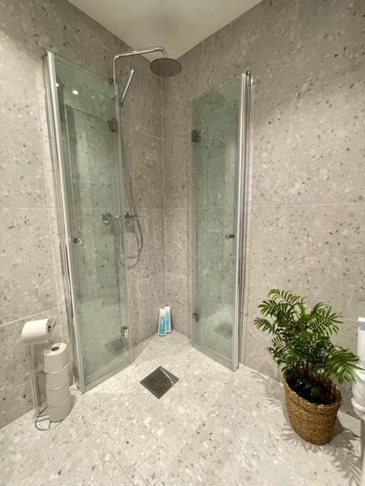 Modern And Cozy Studio Apartment In Central Oslo Exterior photo